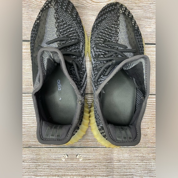 Yeezy Boost 350 V2 Carbon Asriel Authentic Size 7.5 - Picture 11 of 12